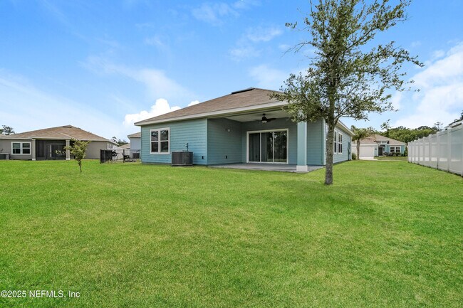 Building Photo - 10991 Haws Ln