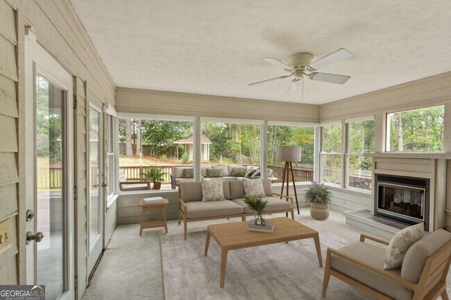 Building Photo - 1375 Mosswood Ln SE