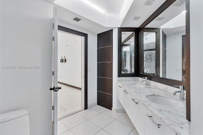 Building Photo - 55 SE 6th St