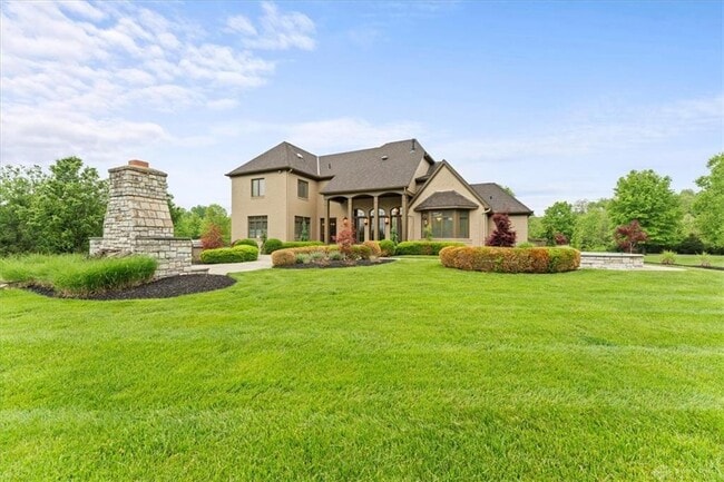 Building Photo - 9020 Whisperinghill Dr