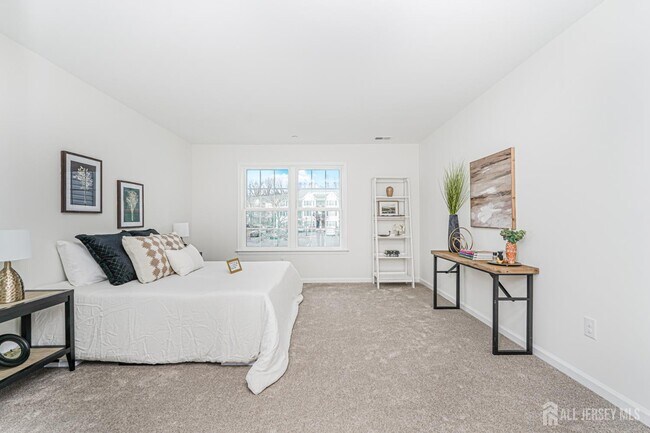 Building Photo - 1227 Waterford Dr