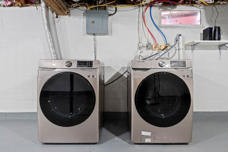 Building Photo - 914 Quincy St