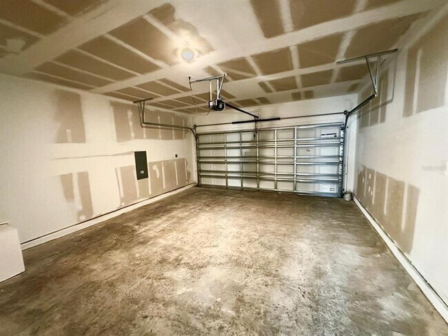 Building Photo - 3129 Brookhollow Wy