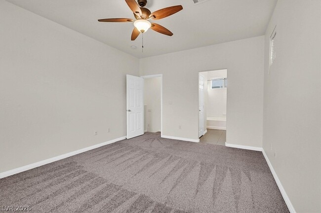 Building Photo - 7565 Grassy Bank St