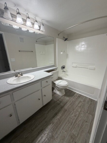 1 BR, 1 BA (The Regal) - 788SF - Sonoma Pointe