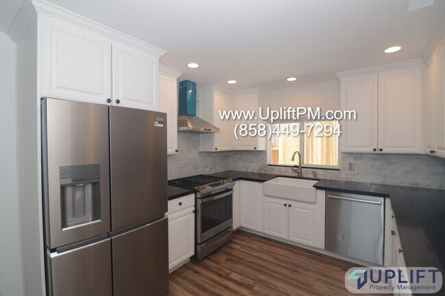 Building Photo - 1225 Capistrano Ave