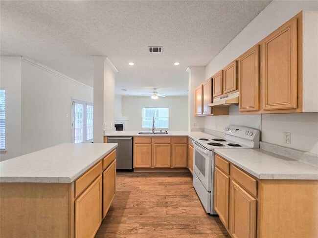 Building Photo - 8321 Cambria Dr
