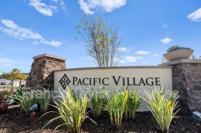 Building Photo - 10912 Jericho Way