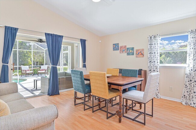 Building Photo - AVAILABLE June 1 - Single Family Pool Home in the Heart of Three Oaks
