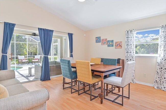 Building Photo - AVAILABLE May 1 - Single Family Pool Home in the Heart of Three Oaks