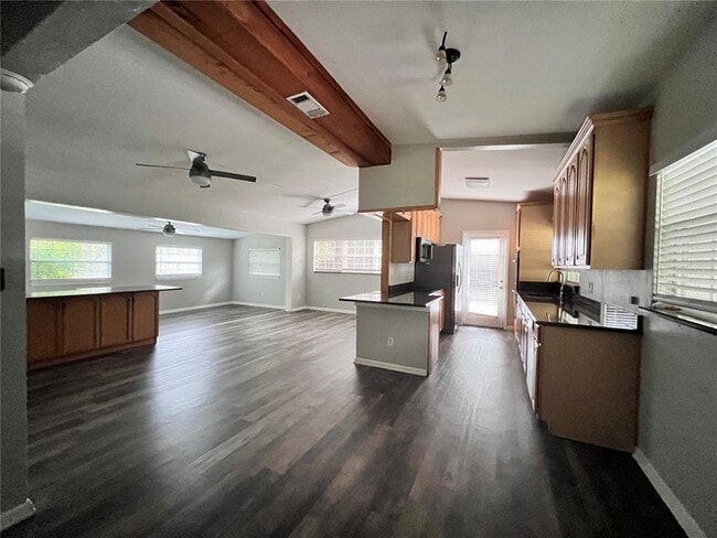 Building Photo - 2326 Coldstream Dr