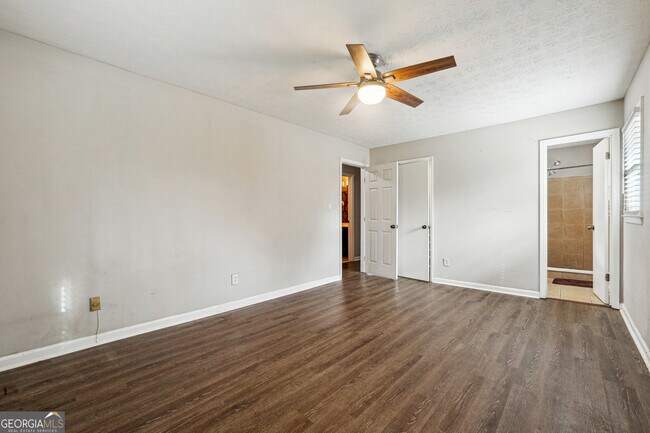 Building Photo - 2235 Emerald Springs Dr