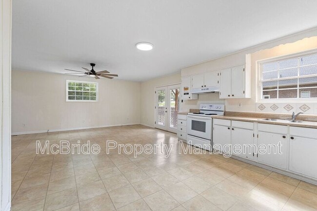 Building Photo - 105 Nut Grove Dr