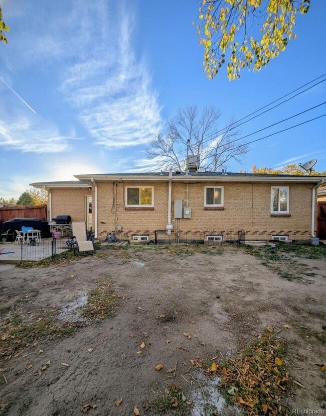 Building Photo - Long Realty & Property Management - 4 Bedr...