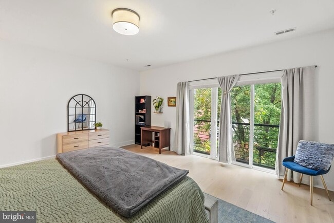 Building Photo - 662 Glick Ct NW