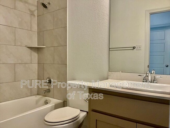 Building Photo - 18005 Pomelo Ln