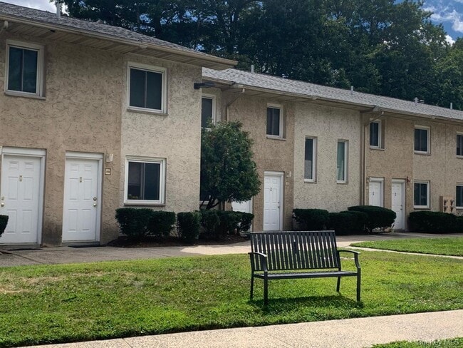 Building Photo - 85 N Middletown Rd