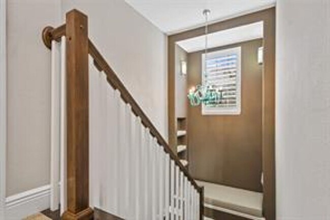 Building Photo - Baldwin Park three story townhome