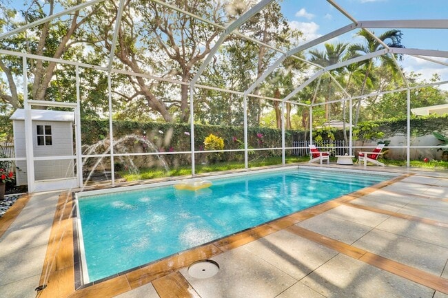 Building Photo - 387 Kelsey Park Dr