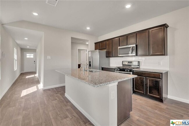 Building Photo - 585 Apache Plum Dr