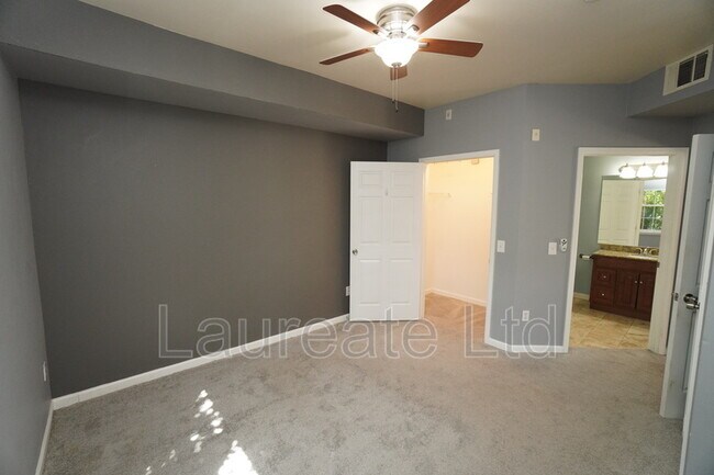 Building Photo - 12764 Ironstone Way