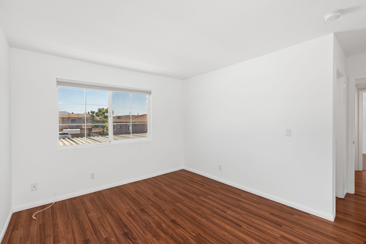 Building Photo - 1499 Broadway