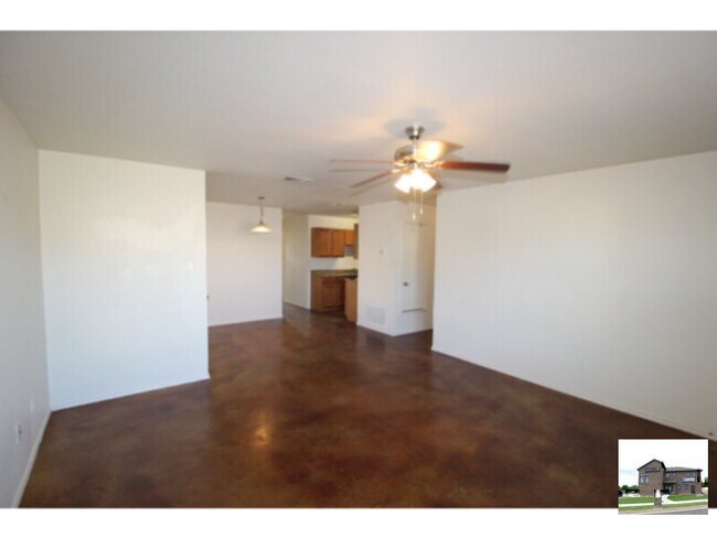 Building Photo - 2923 Starlight Dr