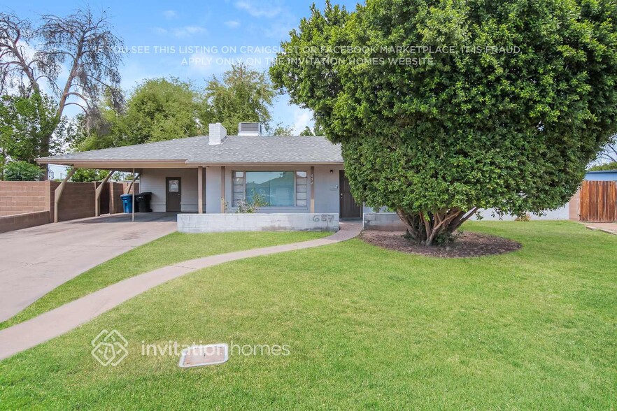 Primary Photo - 657 N Sunland Dr