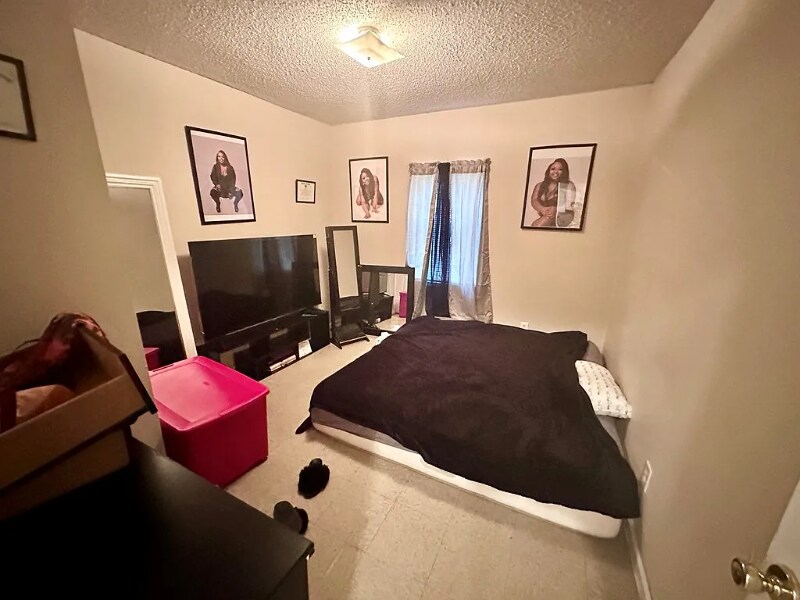 Building Photo - 1096 Fountain St