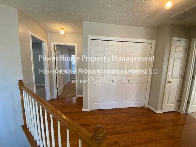 Building Photo - 605 Suwanee Lakes Cir NW