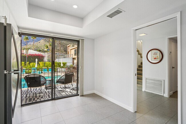 Building Photo - 2727 S Sierra Madre