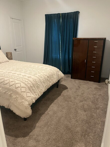 Guest BR 2 - 1 of 2 - 6615 Morgan Path