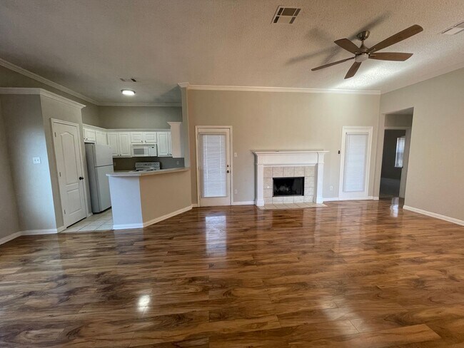 Building Photo - 2214 97th St