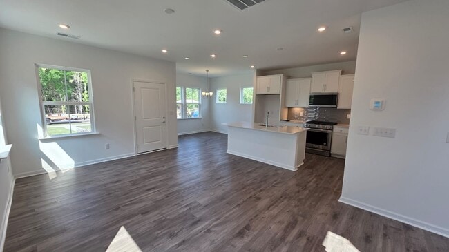 Building Photo - 15918 Parkside crossing Dr