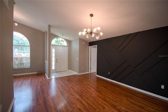 Building Photo - 447 Via Del Sol Dr