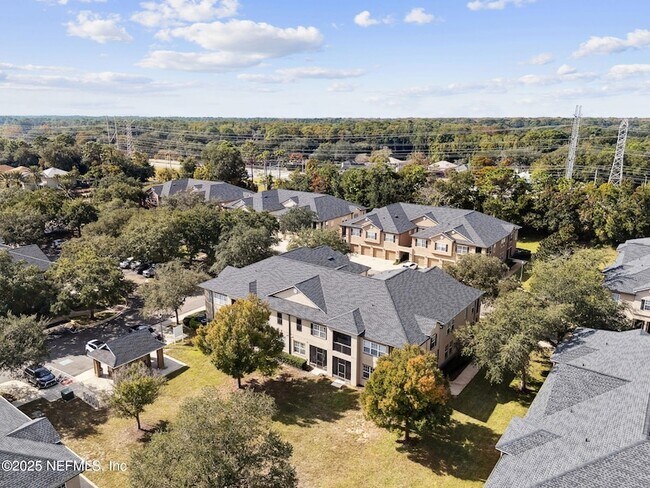 Building Photo - 12301 Kernan Forest Blvd