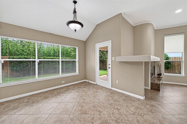 Building Photo - 1103 Parkhaven Ln