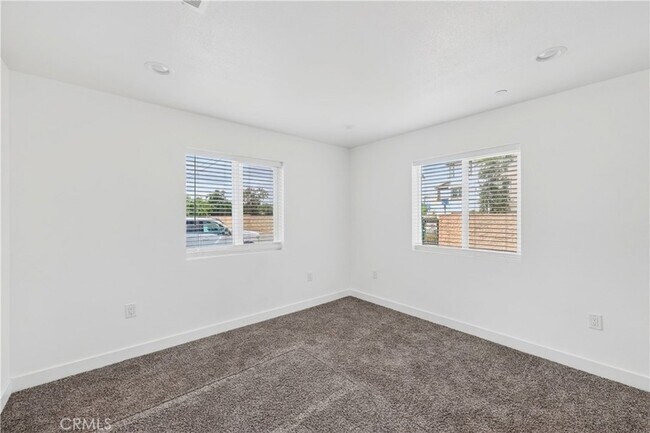 Building Photo - 1318 Jacqueline Dr