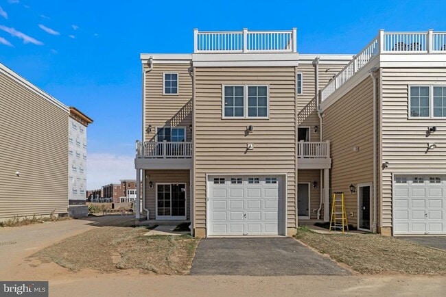 Building Photo - 2306 Palermo Dr