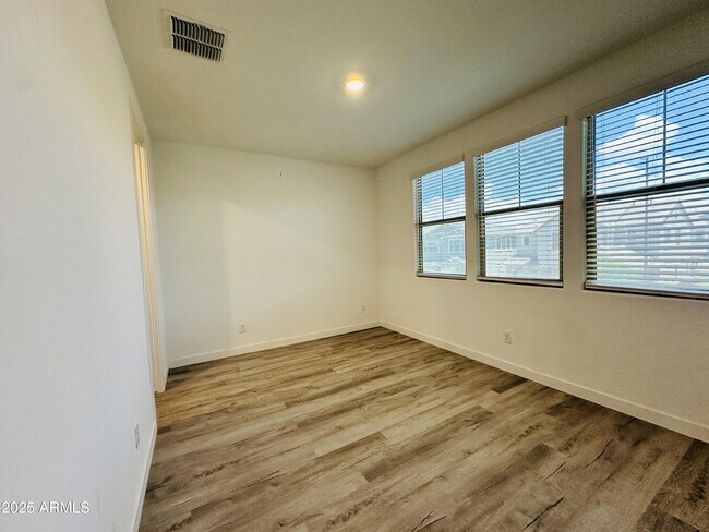 Building Photo - 2460 E Athena Ave