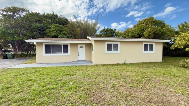 Building Photo - 1125 NW 16th Ct