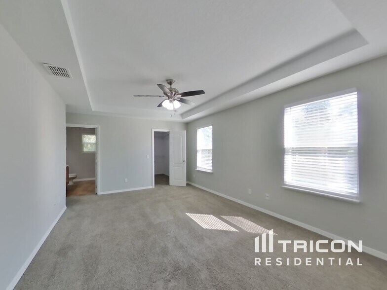 Building Photo - 15811 Surfbird Ct