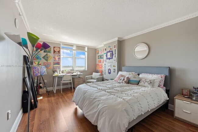 Building Photo - 3000 Coral Way