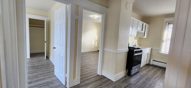 Building Photo - 120 Elm St