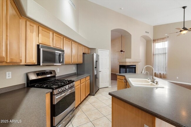 Building Photo - 4823 E Barwick Dr