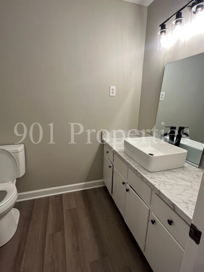 Building Photo - 5140 Longmeadow Cove