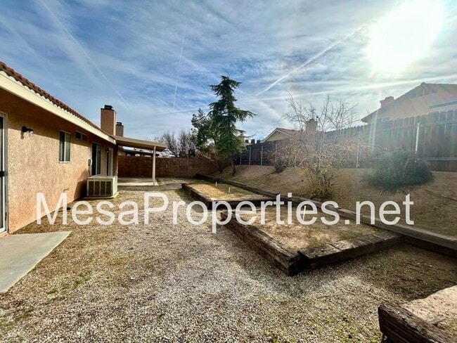 Building Photo - 12323 Honeybear Ln