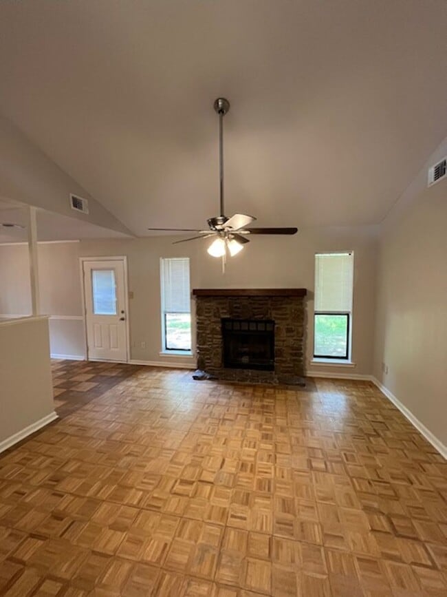 Building Photo - Nice 3 Bedroom 2 Bath house in Maumelle