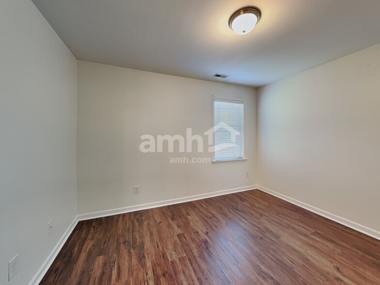 Building Photo - 108 Citrine Ct