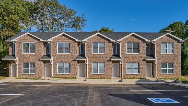 Building Photo - 361 Crescent Dr